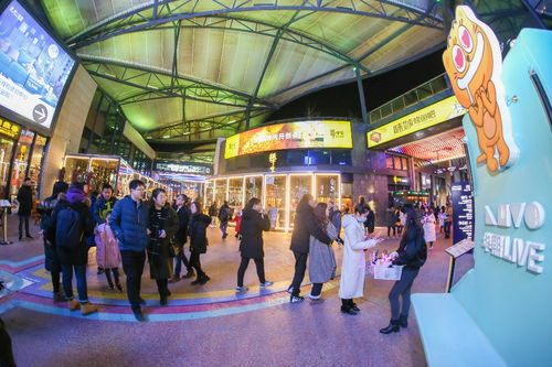 华熙LIVE·五棵松 多业态交互典范，铸就“中国特色商业街”文体商新标杆